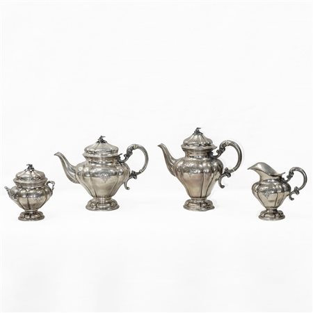 Servizio da te in argento