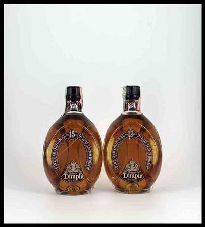 Dimple, 15 Years Old Blended Scotch Whisky Scozia, Old Blended Scotch Whisky - 2 bottles.Vol.40%