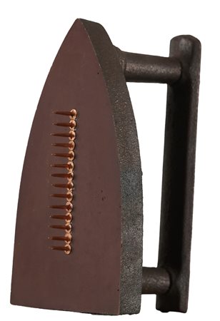 Man Ray, Cadeau, 1921/74