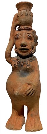 Seni Awa Camara DONNA terraccotta, h cm 76 L'opera e' accompagnata da...