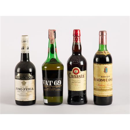 QUATTRO BOTTIGLIE VARIE