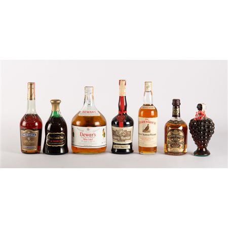 SETTE BOTTIGLIE VARIE