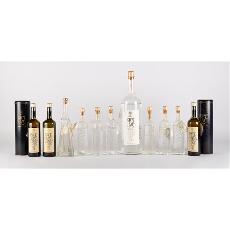 UNDICI BOTTIGLIE VARIE