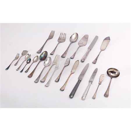 RICCI, Una raccolta di posate