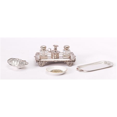 MANIFATTURA INGLESE ED EUROPEA XIX-XX SEC., Raccolta 4 oggetti