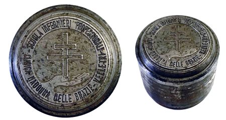 VARIE. CONII E PUNZONI. Punzone del Conio di medaglia Scuola Infermieri...