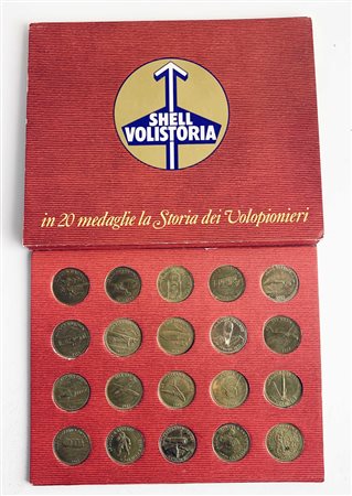 VARIE. Exonumia: Folder con gettoni della SHELL dedicata ai voli della...