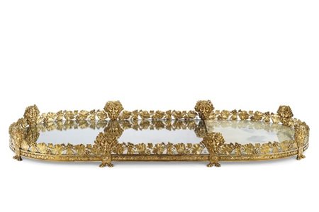Sourtout de table tripartito in bronzo dorato con fondo a specchio, ringhiera t