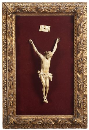 Arte spagnola, fine secolo XVII. Cristo crocifisso, scultura in avorio intaglia
