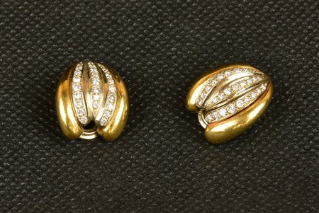ORECCHINI IN ORO GIALLO 750, BIANCO E DIAMANTI realizzati a clip e...