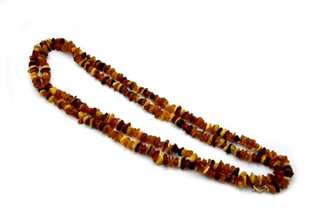 COLLANA IN AMBRA CON CHIUSURA IN ARGENTO DORATO lunghezza cm 71