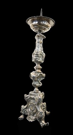TORCIERE DEL XVIII SECOLO in lamina d'argento sbalzato, h cm 51, peso...