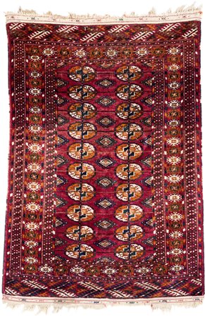 Tappeto Turkmenistan Bukhara di vecchia fattura annodato a mano fondo rosso a...