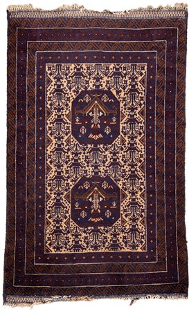 Tappeto Baluchistan fondo chiaro annodato a mano con due medaglioni e fitta...