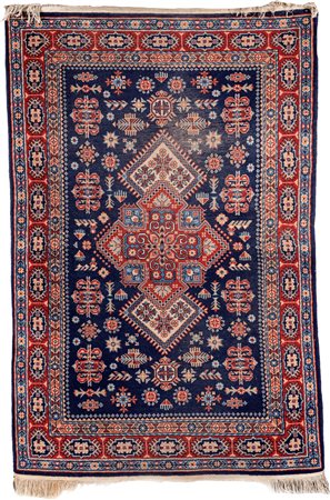 Tappeto persiano Ardebil fondo blu con medaglione centrale cuspidato...