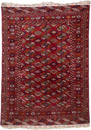 Tappeto Turkmenistan annodato a mano, disegno Bukhara fondo rosso con tre...