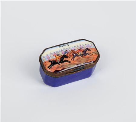  
Tabacchiera in rame smaltato, Bilston, XVIII secolo 
 cm 3x5,5x3