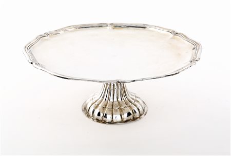  
Alzata in argento, Palermo, metà del XVIII secolo 
 cm 10,5x27 - gr. 600