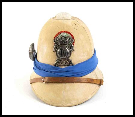 ITALIA, Regno
Casco coloniale da ufficiale dei Lancieri di Vittorio Emanuele II, Guerra Italo-Turca