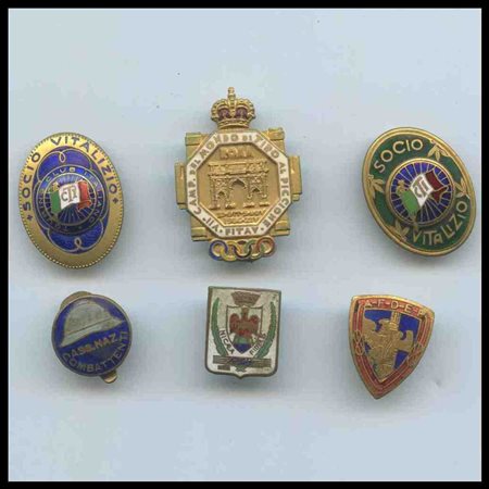 ITALIA, Regno
Lotto di 6 distintivi in smalto