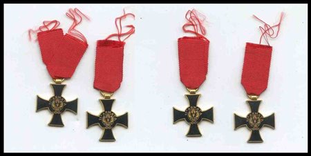 ITALIA, Regno
Lotto di 4 miniature di croce di 11° armata