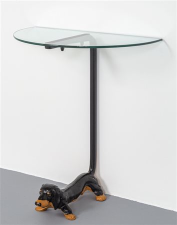  UN TAVOLINO DA PARETE, anni '80. <br>Ghisa 