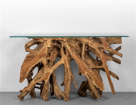 UNA CONSOLE, anni '80. <br>Legno, cristallo. 