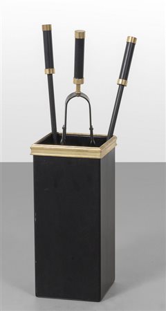 UN SET DI ATTREZZI DA CAMINO, anni '80. 