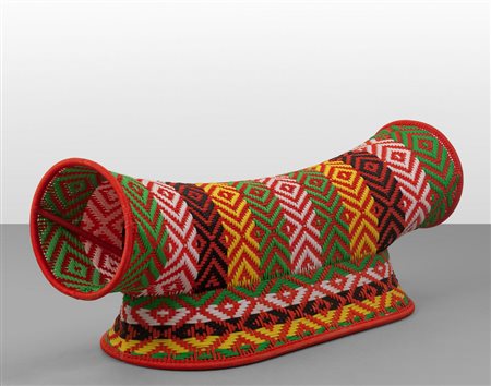 PATRICIA URQUIOLA, MOROSO, 2009<br>Una panca. 