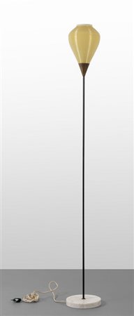 UNA LAMPADA DA TERRA, anni '50<br>Marmo, ottone 