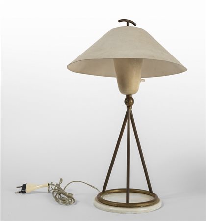 UNA LAMPADA DA TAVOLO, anni '50.