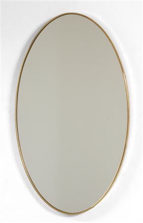 UNO SPECCHIO DA PARETE, anni '50. <br>Ottone, 