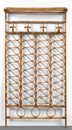 UN APPENDIABITI DA PARETE, anni '60. <br>Malacca, 