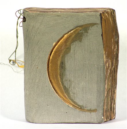 Maria Lai (1919-2013) Senza titolo Terracotta dipinta cm 9x7x2 Firma sul...