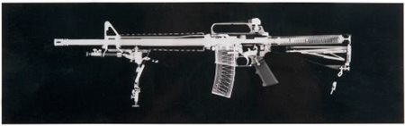 HADY SY (né en 1964) M16 (série Not for sale), 2008 Tirage photo d'une...