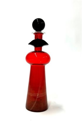 Carlo Moretti Vaso a bottiglia con tappo in vetro rosso e nero con inclusioni di