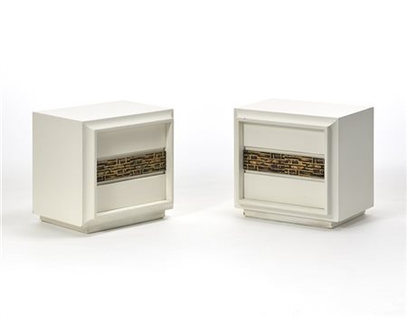 Frigerio di Desio Coppia di comodini. Desio, anni '70. Legno laccato bianco con