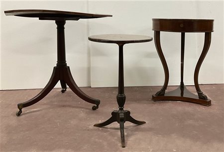 Lotto composto da un tavolino con piano circolare ad un cassetto con sostegno t