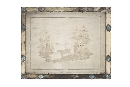 Arte veneziana, secolo XVIII Specchiera con cornice in vetro molato decorata co