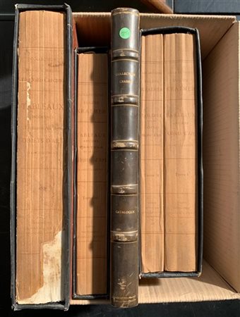 Lotto di cinque tomi di cataloghi d'asta di antiquariato riccamente illustrati.