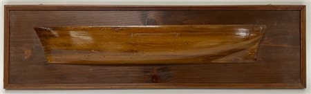 Diorama di imbarcazione in legno (cm 22x80) (difetti)