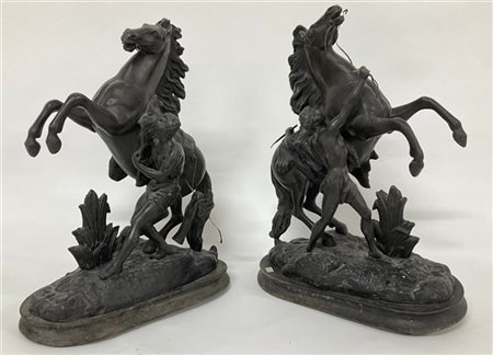 Da Guillaume Coustou, Coppia di sculture in metallo brunito raffiguranti "Marly