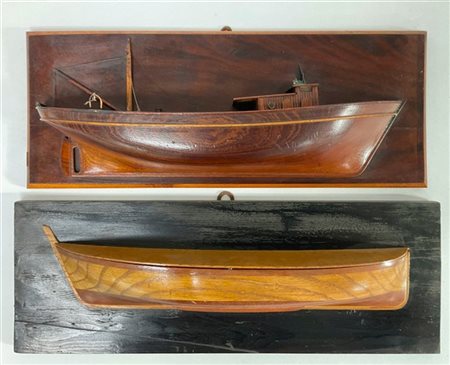 Lotto di due diorami di imbarcazioni in legno, misure diverse (difetti)