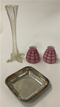 Lotto vario composto da in vaso in vetro soffiato incolore (h cm 40), una coppi