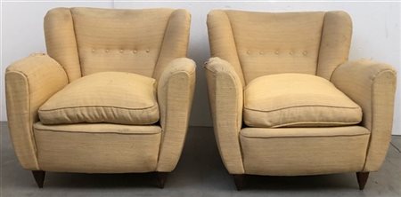 Coppia di poltrone imbottite con piedini tronco conico. Anni '60 (difetti e rot