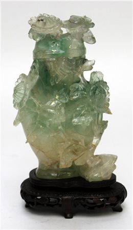 Vaso con coperchio in fluorite, base in legno (h. max cm 20) (difetti)
Cina, fi