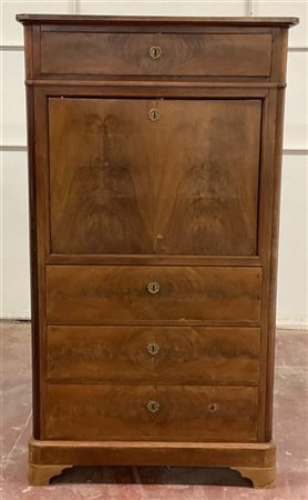 Secretaire in legno lastronato con fronte a quattro cassetti e ribalta contenen