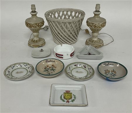 Lotto composto da numerosi oggetti in porcellana di usi e misure differenti (di