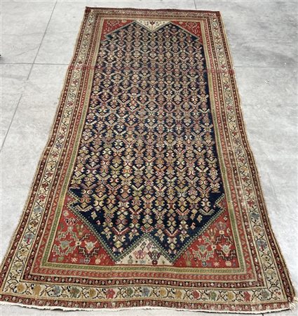 Tappeto galleria Ferahkan, Persia, fine secolo XIX. Decoro all over con fiorell