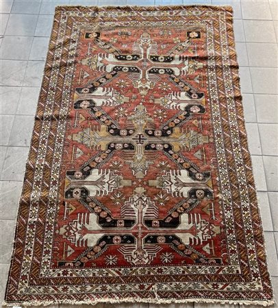 Tappeto Seichur, Caucaso, recente manifattura. Decoro geometrico su fondo color